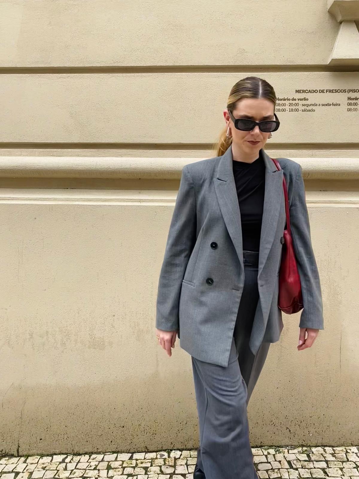 PINSTRIPED GREY BLAZER